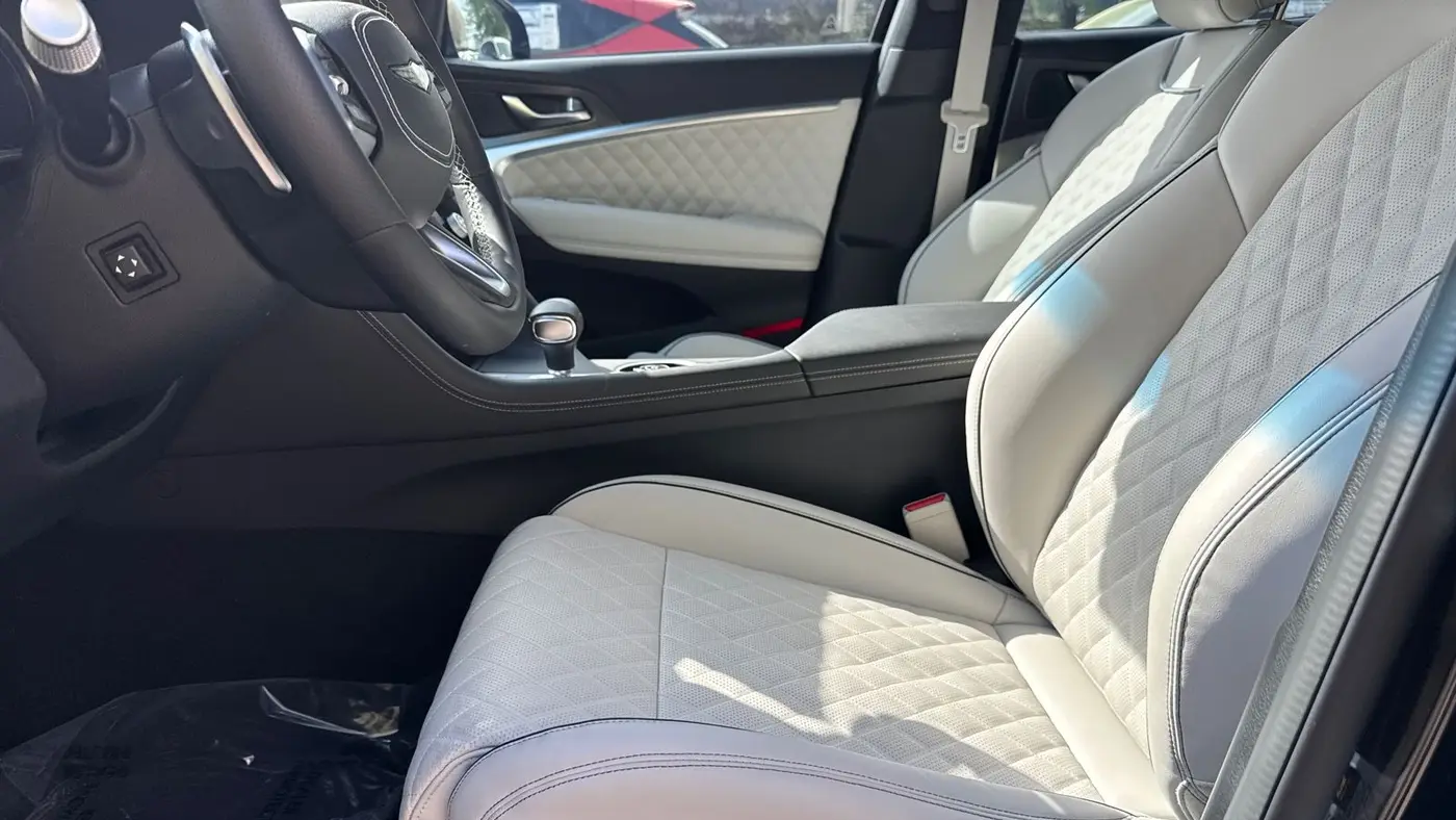 2025 Genesis G70 3.3T Sport Prestige