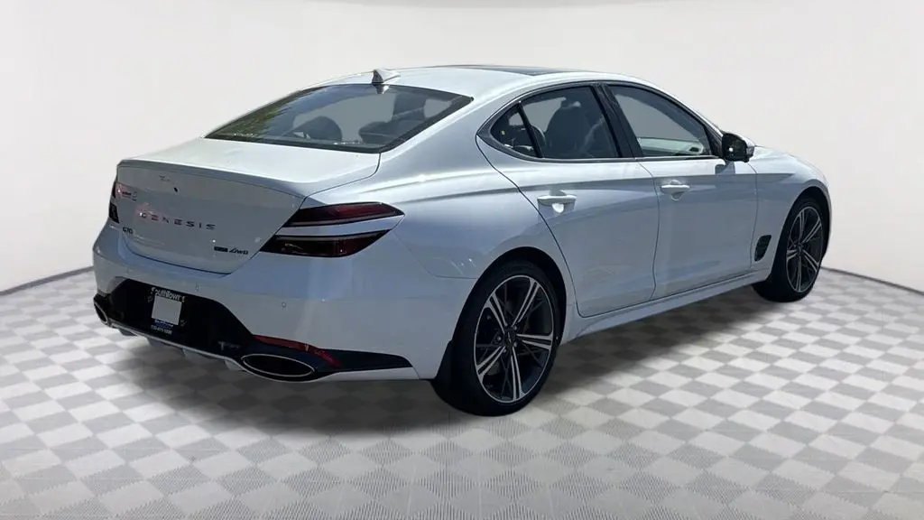 2025 Genesis G70 3.3T Sport Prestige