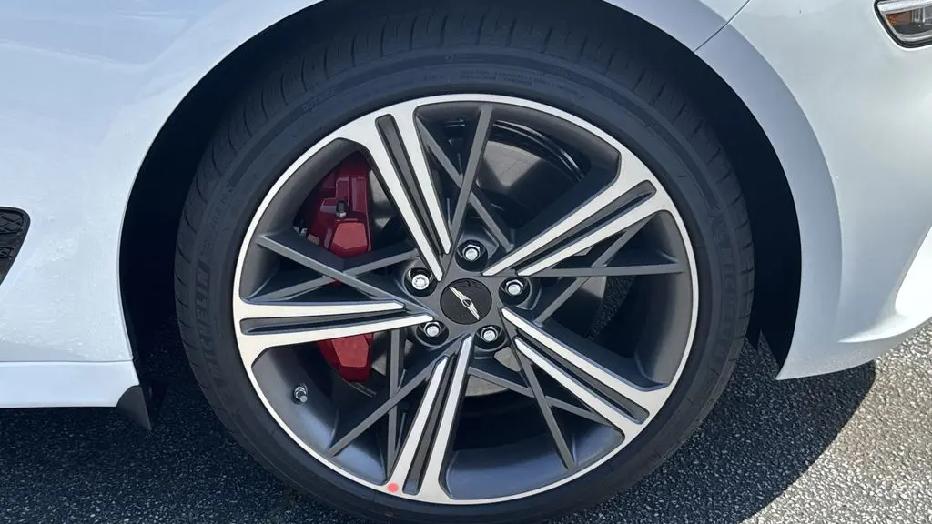 2025 Genesis G70 3.3T Sport Prestige