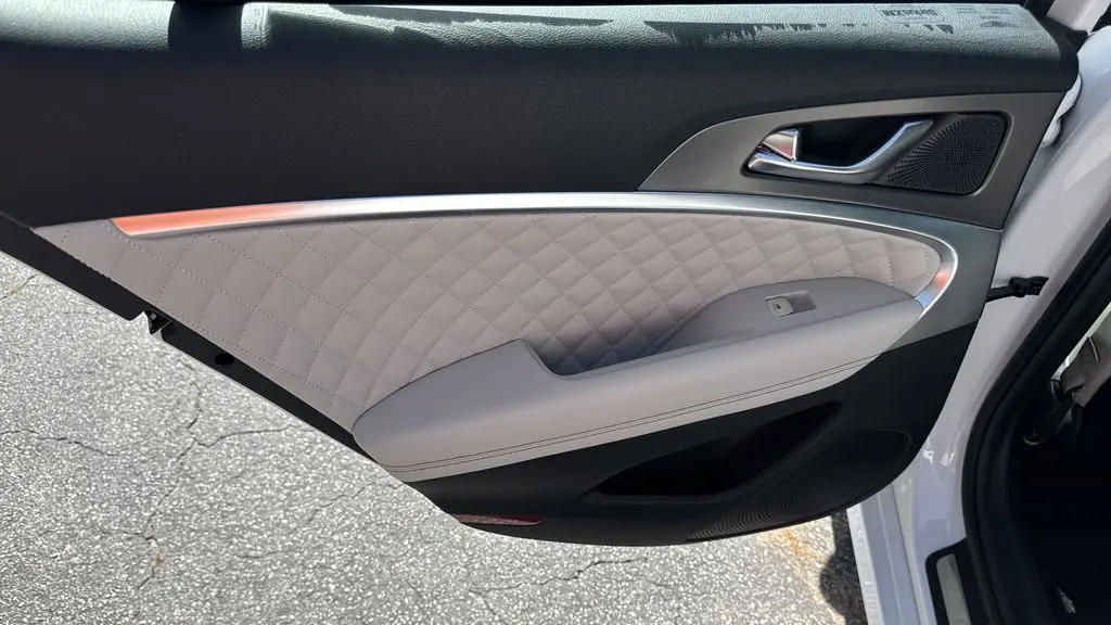 2025 Genesis G70 3.3T Sport Prestige