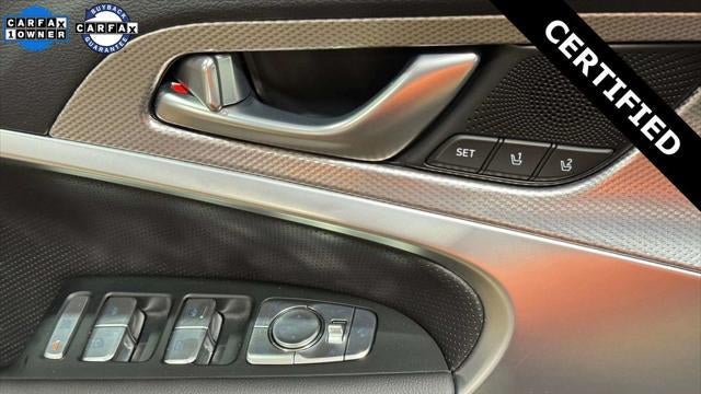 2023 Genesis G70 3.3T Standard