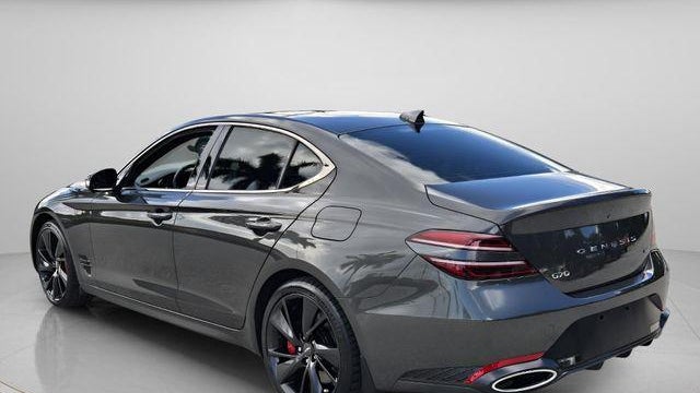 2023 Genesis G70 3.3T Standard
