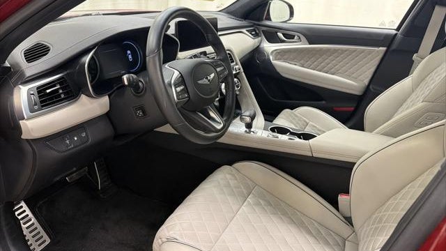 2023 Genesis G70 3.3T Standard