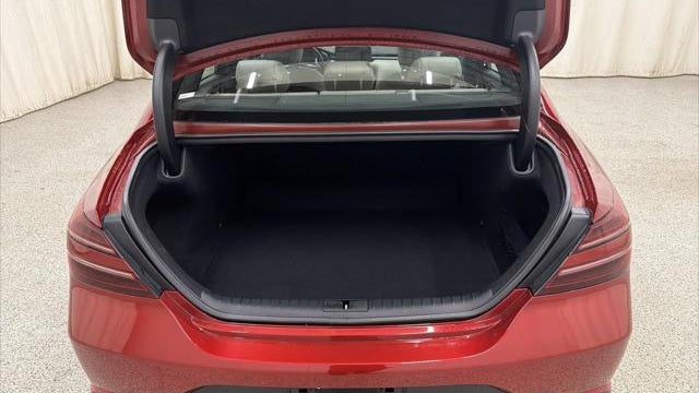 2023 Genesis G70 3.3T Standard