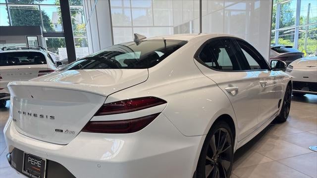 2023 Genesis G70 3.3T Standard