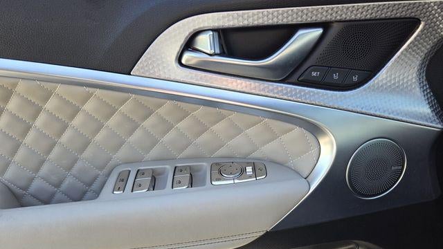 2023 Genesis G70 3.3T Standard