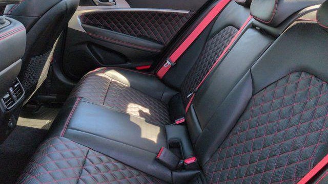 2023 Genesis G70 3.3T Standard