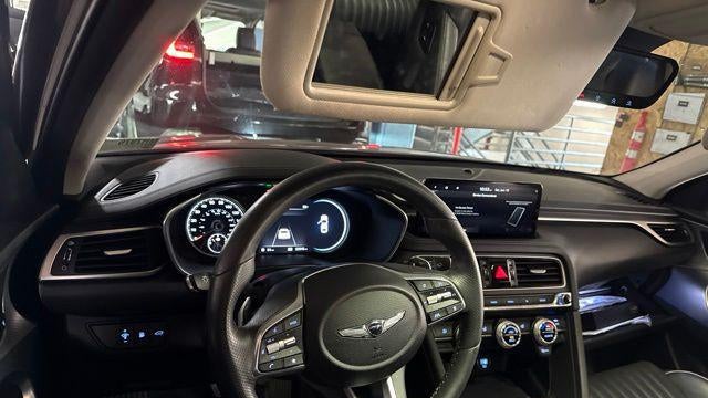 2023 Genesis G70 3.3T Standard