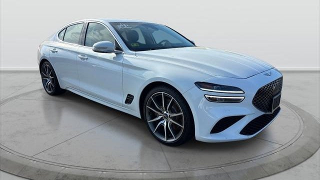 2022 Genesis G70 3.3T Standard
