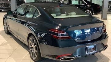2023 Genesis G70 3.3T Standard