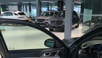 2023 Genesis G70 3.3T Standard