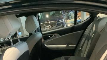 2023 Genesis G70 3.3T Standard