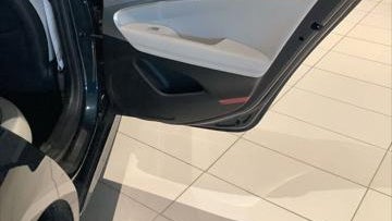2023 Genesis G70 3.3T Standard