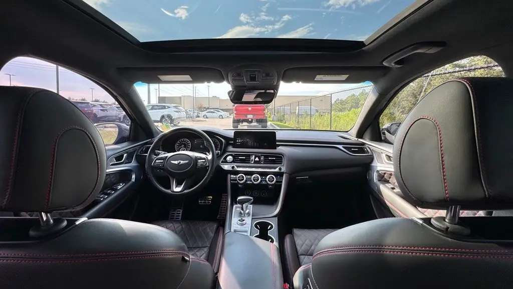 2023 Genesis G70 3.3T Standard