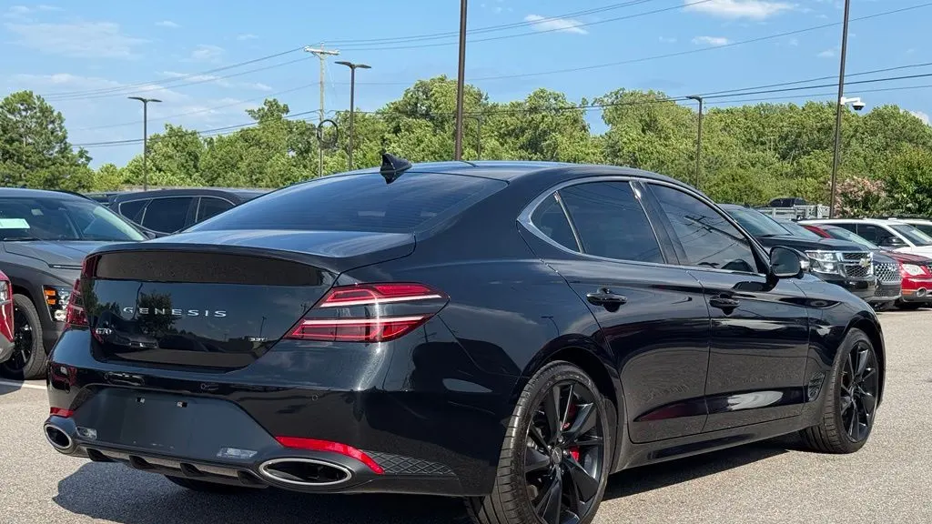2023 Genesis G70 3.3T Standard