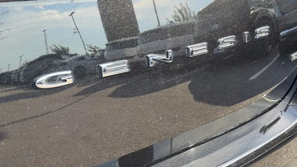 2023 Genesis G70 3.3T Standard