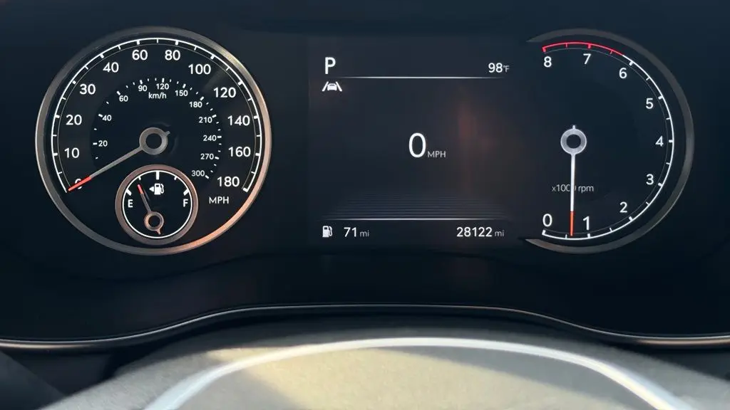 2023 Genesis G70 3.3T Standard