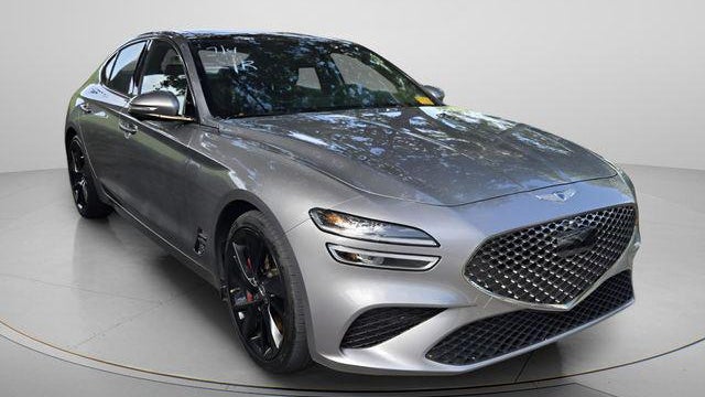 2023 Genesis G70 3.3T Standard