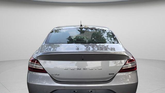 2023 Genesis G70 3.3T Standard