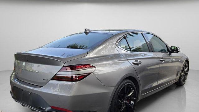 2023 Genesis G70 3.3T Standard