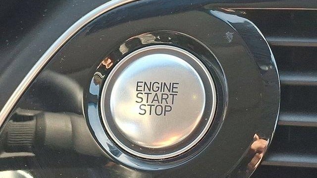 2020 Genesis G70 2.0T