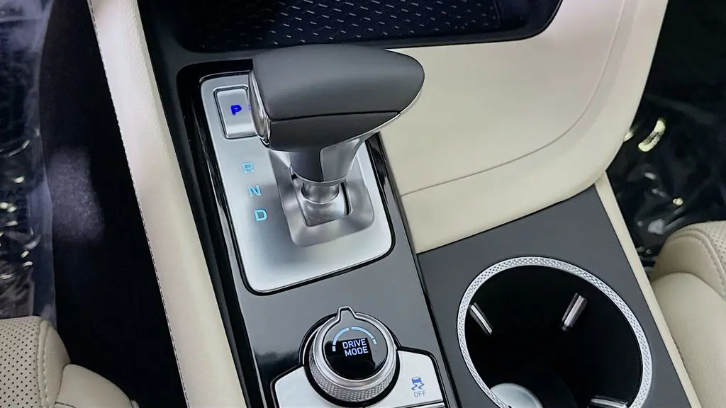 2026 Genesis G70 2.5T Standard