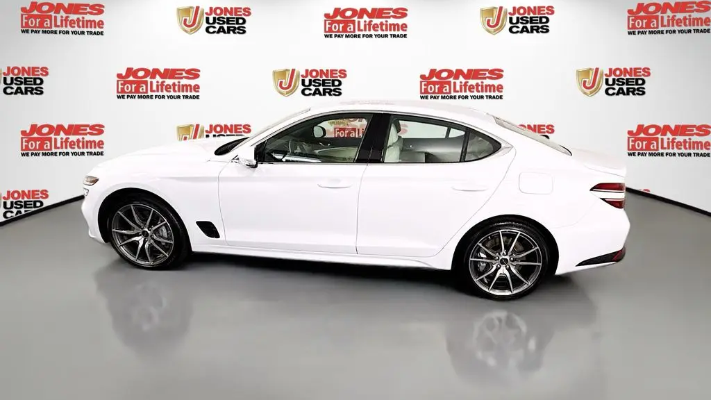 2026 Genesis G70 2.5T Standard