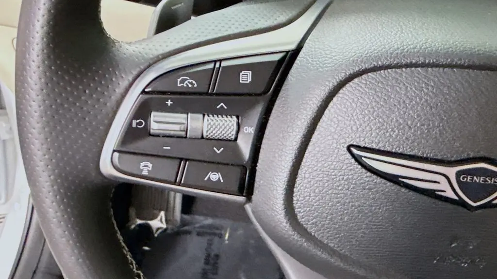 2026 Genesis G70 2.5T Standard