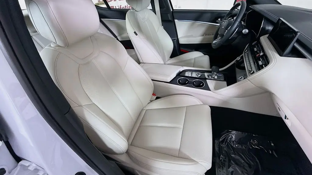 2026 Genesis G70 2.5T Standard