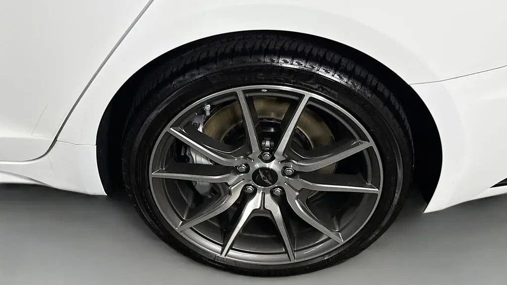 2026 Genesis G70 2.5T Standard