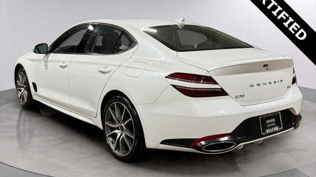 2026 Genesis G70 2.5T Standard