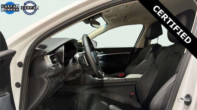 2026 Genesis G70 2.5T Standard