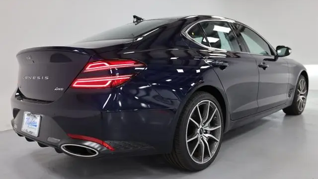 2026 Genesis G70 2.5T Standard