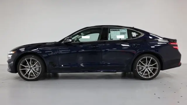 2026 Genesis G70 2.5T Standard