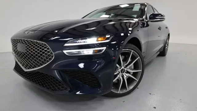 2026 Genesis G70 2.5T Standard