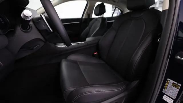 2026 Genesis G70 2.5T Standard