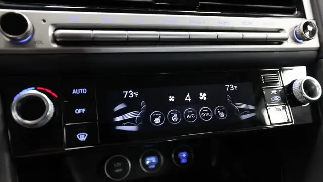 2026 Genesis G70 2.5T Standard