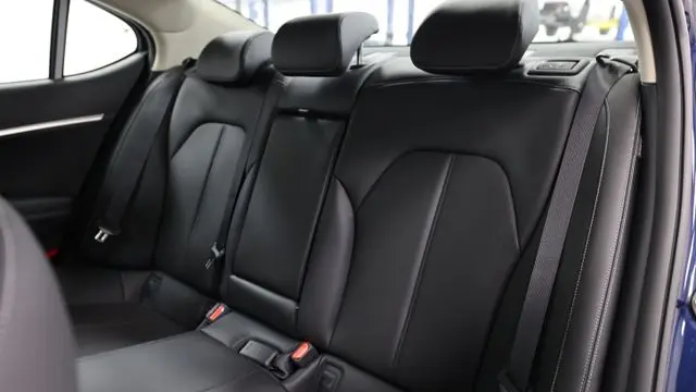 2026 Genesis G70 2.5T Standard