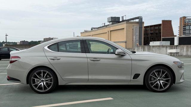 2026 Genesis G70 2.5T Standard