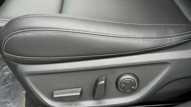 2026 Genesis G70 2.5T Standard