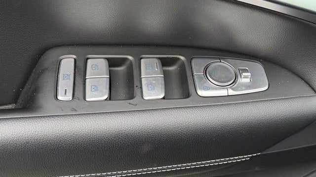 2026 Genesis G70 2.5T Standard