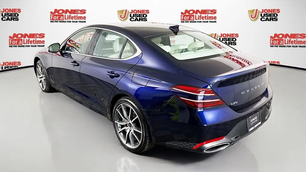 2026 Genesis G70 2.5T Standard