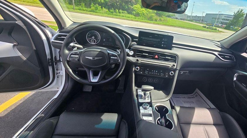 2026 Genesis G70 2.5T Standard