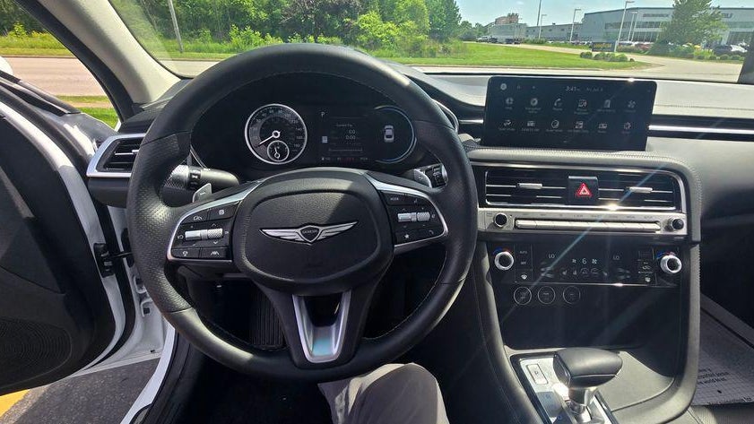 2026 Genesis G70 2.5T Standard