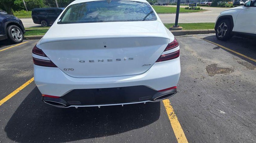 2026 Genesis G70 2.5T Standard