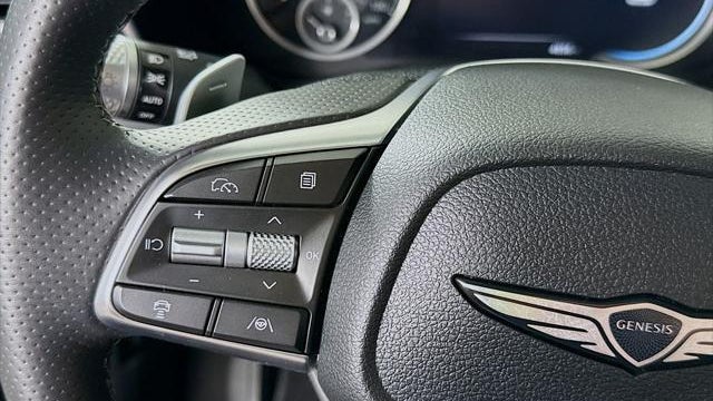 2026 Genesis G70 2.5T Standard