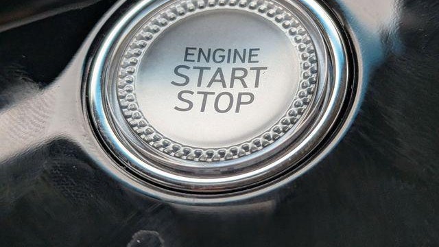 2026 Genesis G70 2.5T Standard
