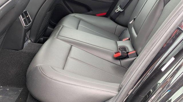 2026 Genesis G70 2.5T Standard