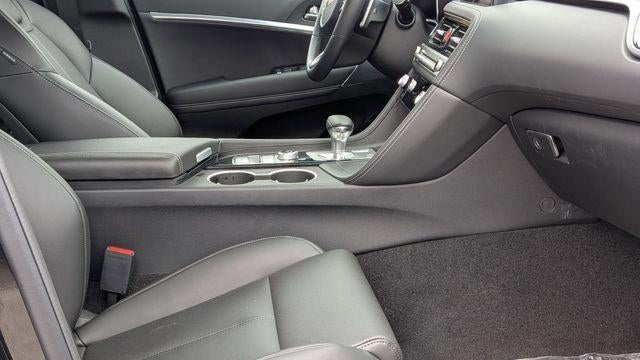 2026 Genesis G70 2.5T Standard
