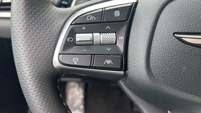 2026 Genesis G70 2.5T Standard